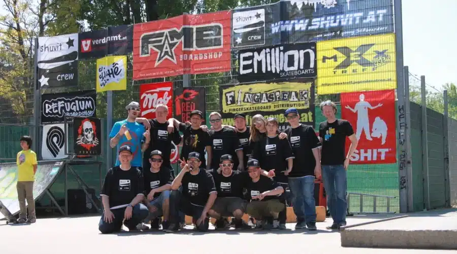 Shuvit Crew and Friends 2011